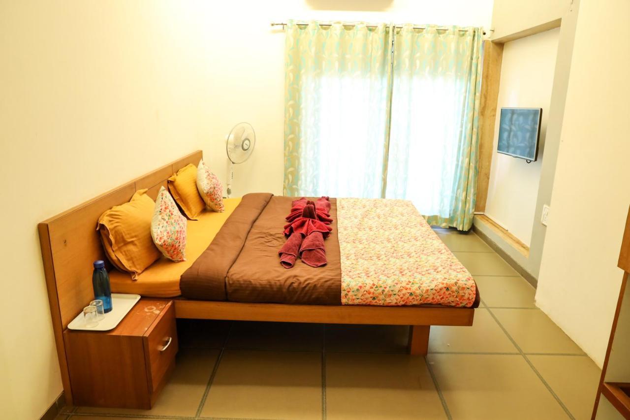Surya Kiran Miramar Bed & Breakfast Panaji Exterior foto
