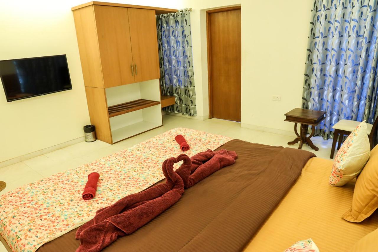 Surya Kiran Miramar Bed & Breakfast Panaji Exterior foto
