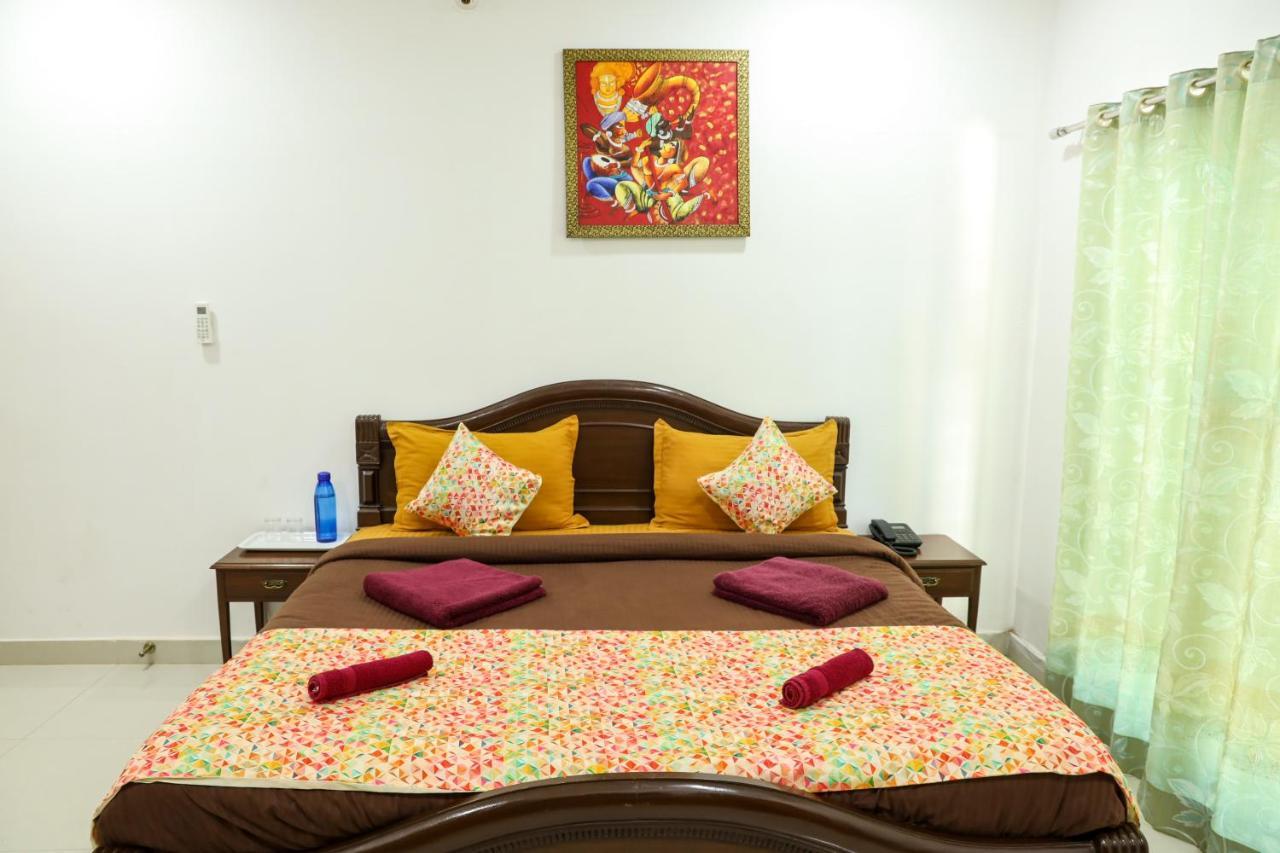 Surya Kiran Miramar Bed & Breakfast Panaji Exterior foto