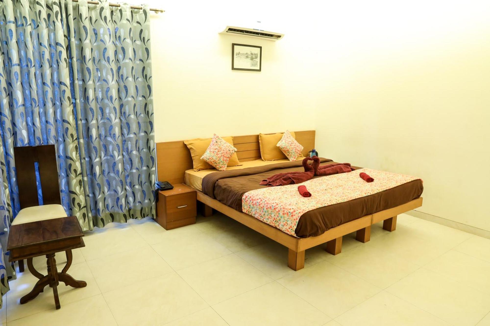 Surya Kiran Miramar Bed & Breakfast Panaji Cameră foto
