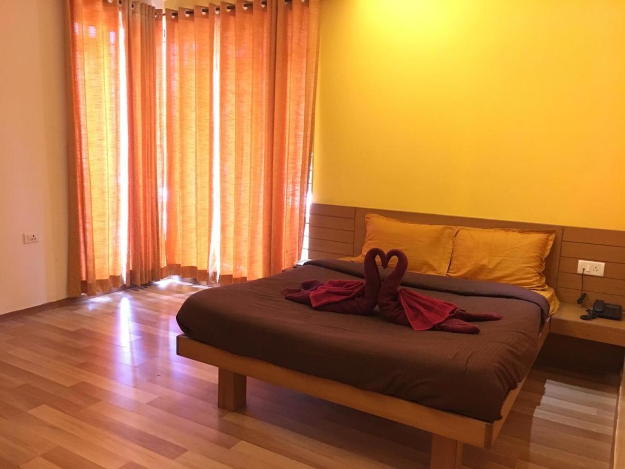 Surya Kiran Miramar Bed & Breakfast Panaji Exterior foto