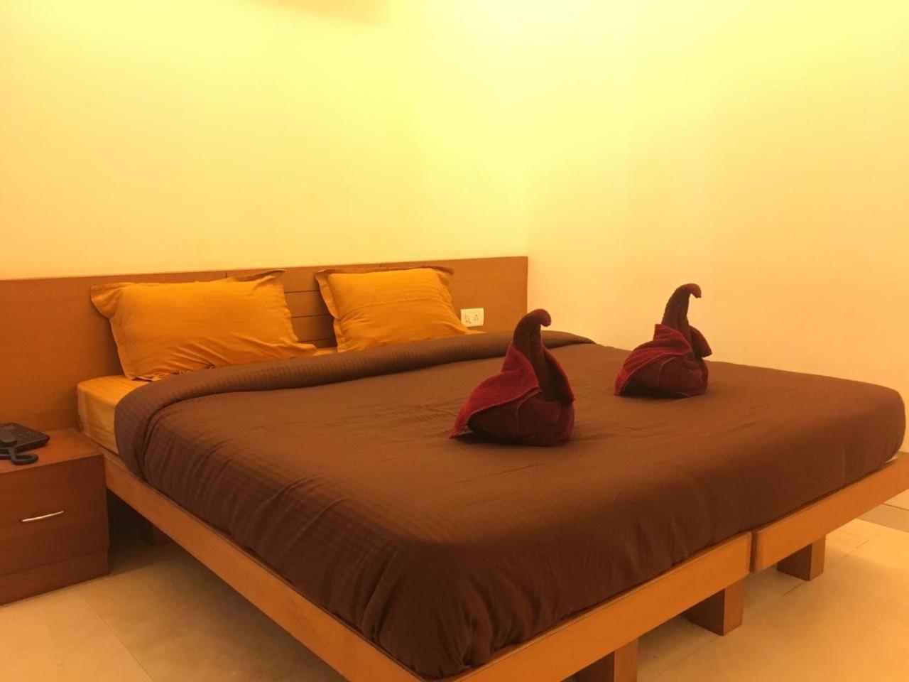 Surya Kiran Miramar Bed & Breakfast Panaji Exterior foto