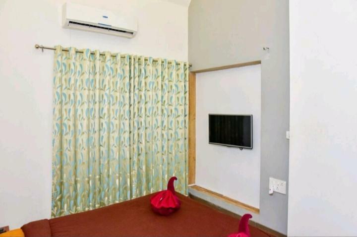 Surya Kiran Miramar Bed & Breakfast Panaji Exterior foto