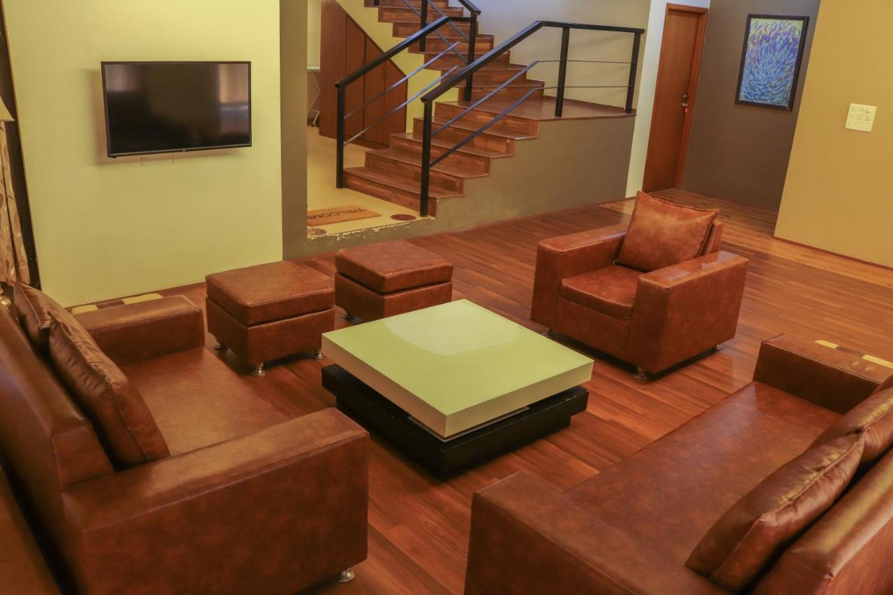 Surya Kiran Miramar Bed & Breakfast Panaji Exterior foto