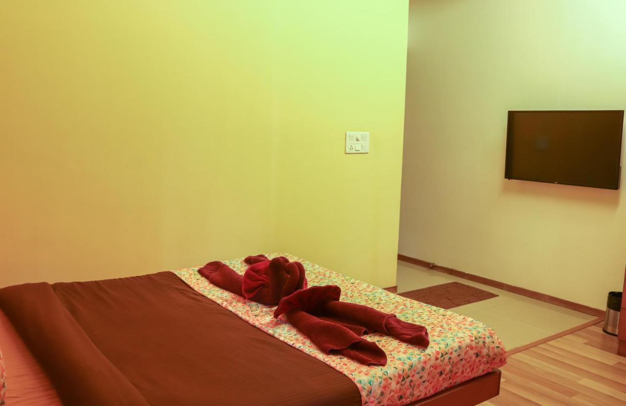 Surya Kiran Miramar Bed & Breakfast Panaji Exterior foto