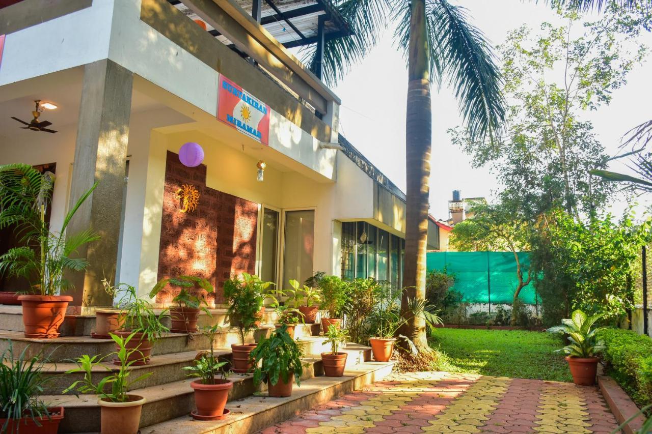Surya Kiran Miramar Bed & Breakfast Panaji Exterior foto